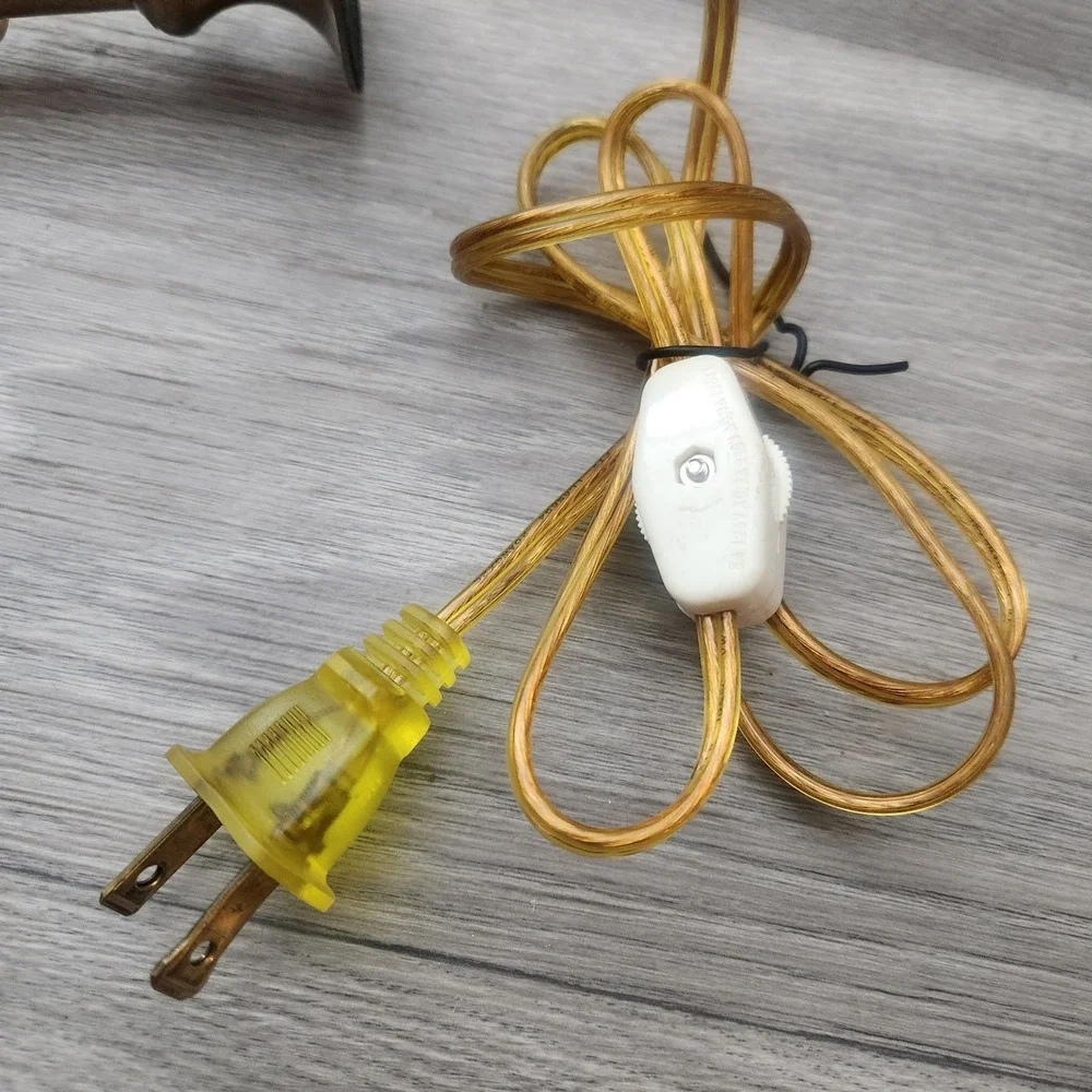 Vintage Lillian Vernon Electric Candle Lamp Set 6‎ Brass Base Christmas 882L00